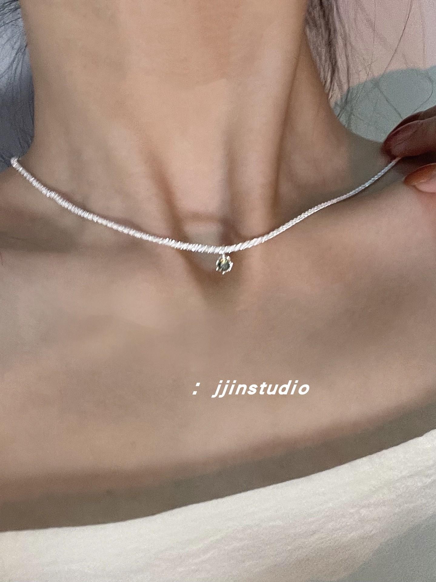复制_jjinstudio：极简冷淡风单钻项链.jpg
