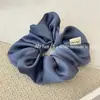 Scrunchie de Tecido Liso em Cor Sólida Estilo Coreano com Textura Sedosa de Alta Qualidade, Elástico de Cabelo Versátil com Design Floral