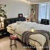 Cama Minimalista Italiana Acolchada Simple y Lujosa Cama Doble de 1.8m Dormitorio Principal Cama de Cuero Minimalista Negra Cama de Boda