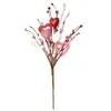 Arreglo floral con forma de corazón para el Día de San Valentín transfronterizo, con flores artificiales en rosa, rojo y blanco, con plaquitas de madera en forma de corazón y bayas en forma de corazón