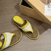 Chanclas de Tanga Tejidas Casual Retro 2026 Verano Nuevo Estilo de Moda Versátiles con Cuña Zapatos de Playa para Uso en Exteriores