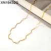 Colar Pulseira Geométrica Ondulada de Aço Inoxidável Europeu e Americano Luxo Acessível Joias de Alta Qualidade Colar Feminino de Aço Titânio Não Desbota