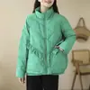 Inverno 2023 Nova Jaqueta Curta de Penas Leve com Gola de Renda Franzida Feminina Estilo Western Jaqueta de Penas de Pato Branca