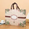 Tienda para Mamás y Bebés Bolsas Tote de Tela No Tejida para Niños para Ropa, Bolsas Grandes y Pequeñas, Empaque de Dibujos Animados, Bolsas de Regalo Ecológicas, Hechas a Medida