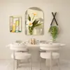 Pintura Decorativa de Restaurante Estilo Nórdico Crema Color Cálido Cálido Mural de Fondo Creativo Comedor Mesa de Comedor Combinación Pintura Colgante