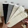 Calcetines de mujer nuevos 2024 de punto fino liso sin costuras calcetín individual algodón peinado tendencia calcetines de puntos ondulados venta al por mayor