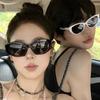 Gafas de sol marrones para mujer 2024 nuevas Maillard street shot a prueba de rayos UV de alta calidad Cuadradas adelgazantes para rostro redondo