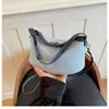 Nova Bolsa Nicho Simples de Grande Capacidade 2026, Estilo Luxo Leve, Versátil Moda Tendência Bolsa de Ombro e Bolsa Transversal Feminina