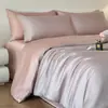 Conjunto de cama de luxo de seda gelada de quatro peças para quarto principal de verão, incluindo lençol de cima, lençol com elástico, capa de edredom e conjunto de cama de três peças