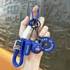 Llavero de Fitness Deportes Llavero Exquisito Colgante para Bolso Colgante para Mochila de Hombres y Mujeres Estilo Ins Colgante de Mancuerna de Fitness