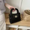 Bolso de Mano Acolchado Estilo Chanel 2026 Verano Nicho Nuevo Bolso de Cadena de Moda Versátil Bolso de Hombro Cruzado para Viajes