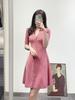 Ropa de Mujer Transfronteriza Primavera y Verano 2025 Estilo Francés Elegante y Delicado, Vestido de Punto Rosa Ajustado