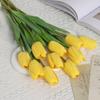 Las flores artificiales de tulipán se sienten hidratantes, adornos de boda, decoración del hogar, flores artificiales, fábrica al por mayor