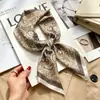 70 Bufandas de Seda con un Toque de Lujo, Moda Coreana Versátil Profesional Bufandas Pequeñas de Seda Imitación, Bufandas de Seda Estampadas Retro para Mujeres