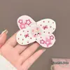 Lindas pegatinas de flequillo de dibujos animados para otoño e invierno, diademas de punto florales versátiles de estilo coreano con cierres de velcro, que exudan un ambiente sofisticado y elegante
