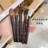 Pincel Chanfrado para Iluminador, Blush, Contorno e Fixação com Cerdas de Pelo Animal Cangzhou Pincel de Maquiagem Macio Pincel de Maquiagem High-End