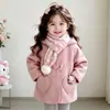 Chaqueta de Niña Otoño Invierno 2026 Nuevo Estilo Ropa de Invierno Elegante para Niños Moda de Invierno para Bebés Abrigo de Lana Espesado con Felpa