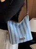 Yuezhi 2026 Verano Nuevo Popular Bolso de Axila, Bolso de Mano Versátil Artístico, Bolso de Hombro a Rayas de Moda Tendencia