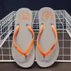 Chanclas de verano para mujer para parejas, de suela plana, elegantes para estudiantes, adecuadas para usar al aire libre, chanclas de playa de suela plana, modernas, sandalias de playa antideslizantes