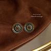 Pendientes de Botón de Lujo de Estilo Francés Vintage, Elegantes y Versátiles, Chapados en Plata con Diseño Elaborado, Pendientes de Declaración Hechos de Fábrica