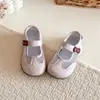 Sapatilhas Estilo Ballet para Meninas 2026 Primavera/Verão Novos Sapatos Casuais Respiráveis de Malha Rasa para Bebês Meninas