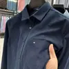 Camisa de manga larga moderna para hombre, camisa casual con graffiti, versátil, artística, corte holgado, versátil, estilo INS