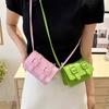 Bolsa Quadrada Pequena Popular Deste Ano 2024 Bolsa Estilo Novo para Mulheres, Bolsa Transversal Moderna Cor Pura Simples Casual para Trabalho Bolsa de Ombro