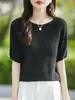 Camisa de algodão 100% com gola redonda, mangas curtas vazadas, textura oca tridimensional, design de nicho para primavera e verão, versátil e confortável, atacado