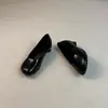 Versão em Couro~Novo Estilo Primavera "Guai Guai Tou Flats" 7cm Couro Brilhante Simples Sapatilhas de Salto Alto Mocassins com Salto Grosso para Mulheres