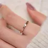 2025 nueva versión coreana de anillo simple de acero de titanio un diamante engastado anillo para amantes de los diamantes anillo de temperamento de celebridad de internet venta al por mayor de joyería