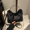 Bolso de mujer, otoño e invierno, bonito bolso de felpa, nuevo estilo 2024, bolso de axila combinable, diseño de nicho, bandolera.