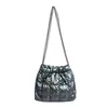 Tendência de Moda Outono e Inverno Bolsa Saco Preta Feminina 2026 Nova Casual Ombro Único Corrente de Axila Bolsa para Celular