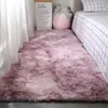 Tapete de quarto ao lado da cama pelúcia sala de estar retangular ins simples uso Nórdico cobertura total sob a cama tapete de tira longa off-white puro