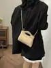 Bolso Transfronterizo para Mujer, Mini Bolso de Hombro Acolchado con Cadena Estilo Chanel Pequeño, Bolso de Color Sólido, Bolso Cruzado Nuevo de Alta Gama con un Toque de Sofisticación