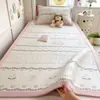 2026 Nuevo Modelo de Polietileno Jacquard Lindo Alfombrilla Fresca de Frijol para Dormitorio de Estudiante Alfombrilla Plana para Cama