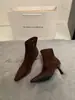 Versão em pele de ovelha~Botas de tornozelo de salto alto fino com bico fino estilo francês para mulheres com zíper lateral, botas justas, novas botas Martin elásticas de outono e inverno