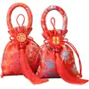 Fornecedor da Fábrica Tecidos Criativos de Seda e Cetim Sacos de Tecido para Doces de Casamento Estilo Chinês Caixas de Doces de Casamento Bolsa de Ombro Presente de Casamento Sacos de Doces de Casamento