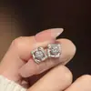 2026 Nuevos Pendientes de Plata Transfronterizos Más Vendidos con Incrustaciones de Diamantes Moissanita para Mujer Pendientes Estilo Ins Fuente de Transmisión en Vivo Venta al por Mayor