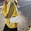 Otoño e Invierno 2026 Pana Moda Bolso Pequeño Cuadrado Bolso Cruzado Casual Simple para Mujer Elegante Bolso de Axila de Alta Gama para Mujeres