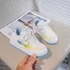Zapatos Blancos para Niños 2025 Otoño Nuevos Zapatos Deportivos para Niños Tenis de Moda para Niñas Zapatos Casuales Versátiles para Estudiantes Tendencia