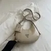 Bolso de Hombro Cruzado para Mujer, Bolso tipo Dumpling de Luna Creciente Estilo Francés, Nuevo de Moda, Tacto de Alta Gama, Bolso Retro de Axila tipo Sillín