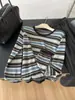 Suéter de punto de lana jacquard a rayas de bloques de color retro suave para mujer, otoño/invierno 26, fino, hombro normal, manga larga, adecuado para usar en capas