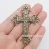 Europeos y Americanos Más Vendidos Retro DIY Accesorios para Joyería Aleación de Zinc Flor Enredadera Cruz Colgante Colgante Accesorios para Joyería