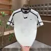 2026 Verão Nova Moda Tendência Simples Esportiva Camiseta Masculina Gola Redonda Manga Curta Bordada Casual Confortável Manga Curta