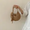 2026 Nueva Bolso de Mujer con Borlas Vintage Hebilla de Cuerno Bolso de Hombro Bolso Cruzado para Vacaciones en la Playa Bolso Tejido para Viajes a la Costa