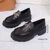 Mocasines cruzados europeos y americanos uniformes para mujer, talla grande, casuales y versátiles, zapatos pequeños de cuero estilo británico, modernos, venta al por mayor talla grande