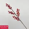 Fruta Artificial Vermelha Popular de E-Commerce Fruta da Fortuna Fruta de Azevinho Festival da Primavera Balde de Abraço Flor Arranjo de Flores com Frutas Vermelhas Flor Decoração Flor
