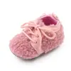 Novo Estilo Outono e Inverno Sapatos para Bebê Menina de 0-1 Ano, Sapatos Quentes para Bebê com Cadarço, Sapatos de Algodão com Solado Parcial de Borracha, Sapatos para Criança Pequena