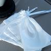 Bolsa de satén suave de alta calidad con cinturón de bolsillo blanco suave con cordón de seda para guardar joyas a prueba de polvo