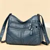 Nova bolsa feminina: uma bolsa tote estilosa e de grande capacidade com textura brilhante e design trançado, perfeita para o uso diário e para ir ao trabalho